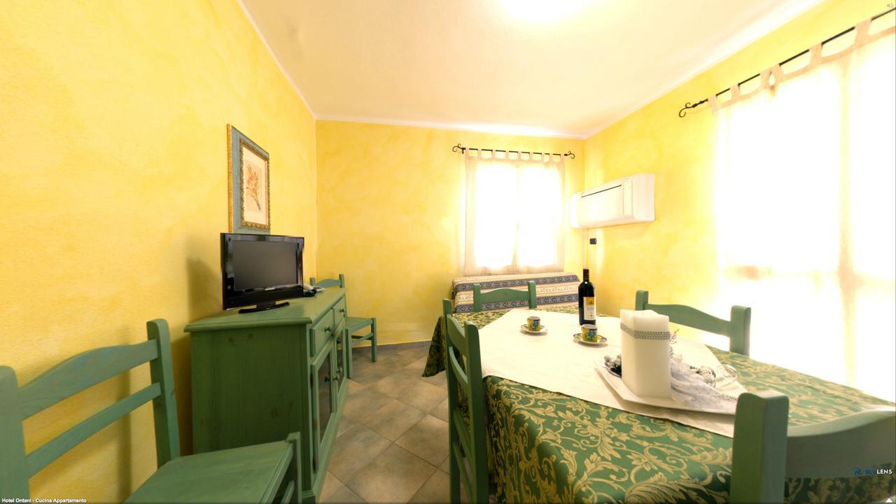 Hotel Residenza Gli Ontani à Orosei Extérieur photo