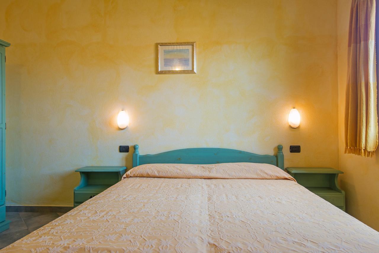 Hotel Residenza Gli Ontani à Orosei Extérieur photo
