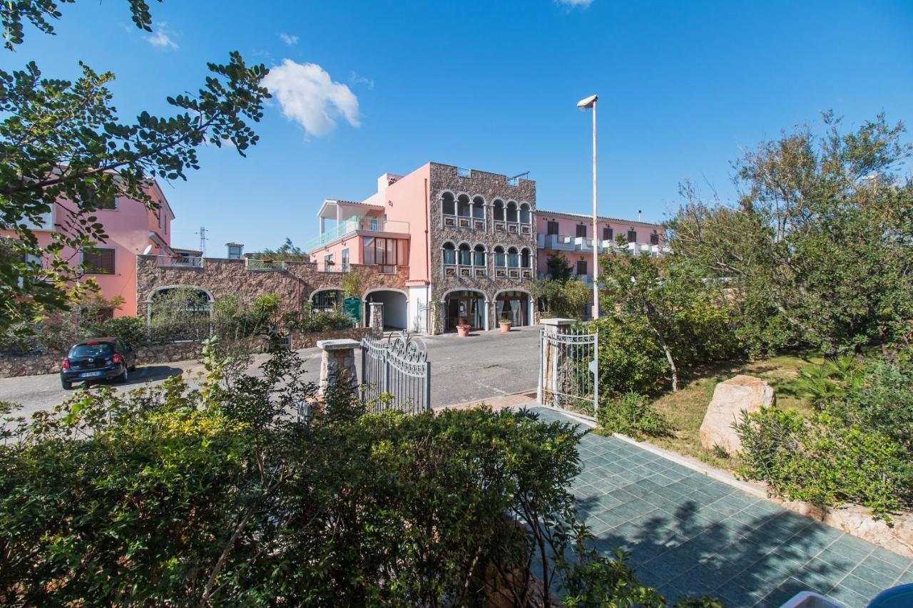 Hotel Residenza Gli Ontani à Orosei Extérieur photo