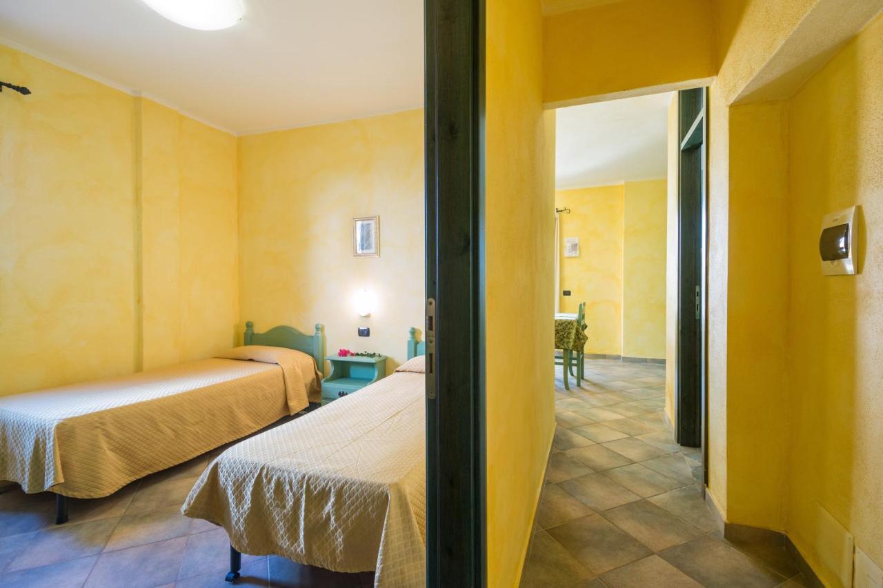 Hotel Residenza Gli Ontani à Orosei Extérieur photo
