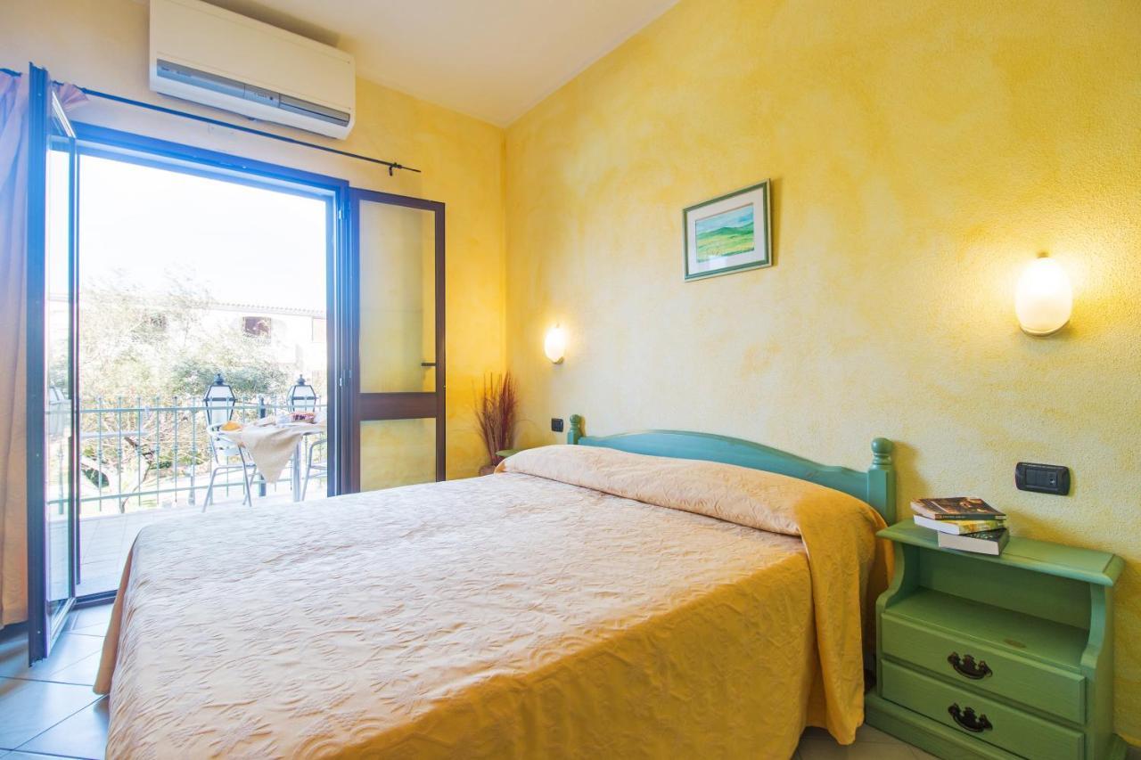 Hotel Residenza Gli Ontani à Orosei Extérieur photo