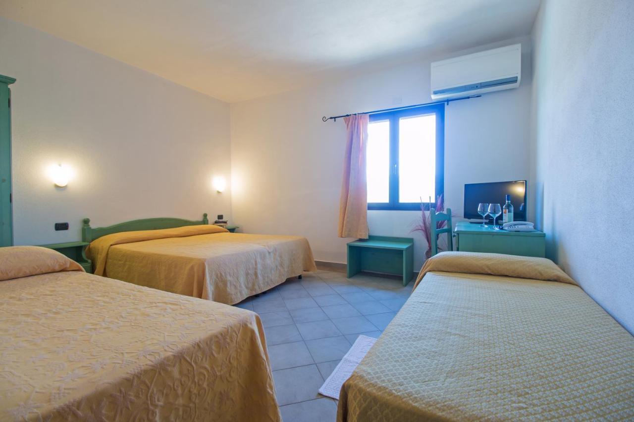 Hotel Residenza Gli Ontani à Orosei Extérieur photo